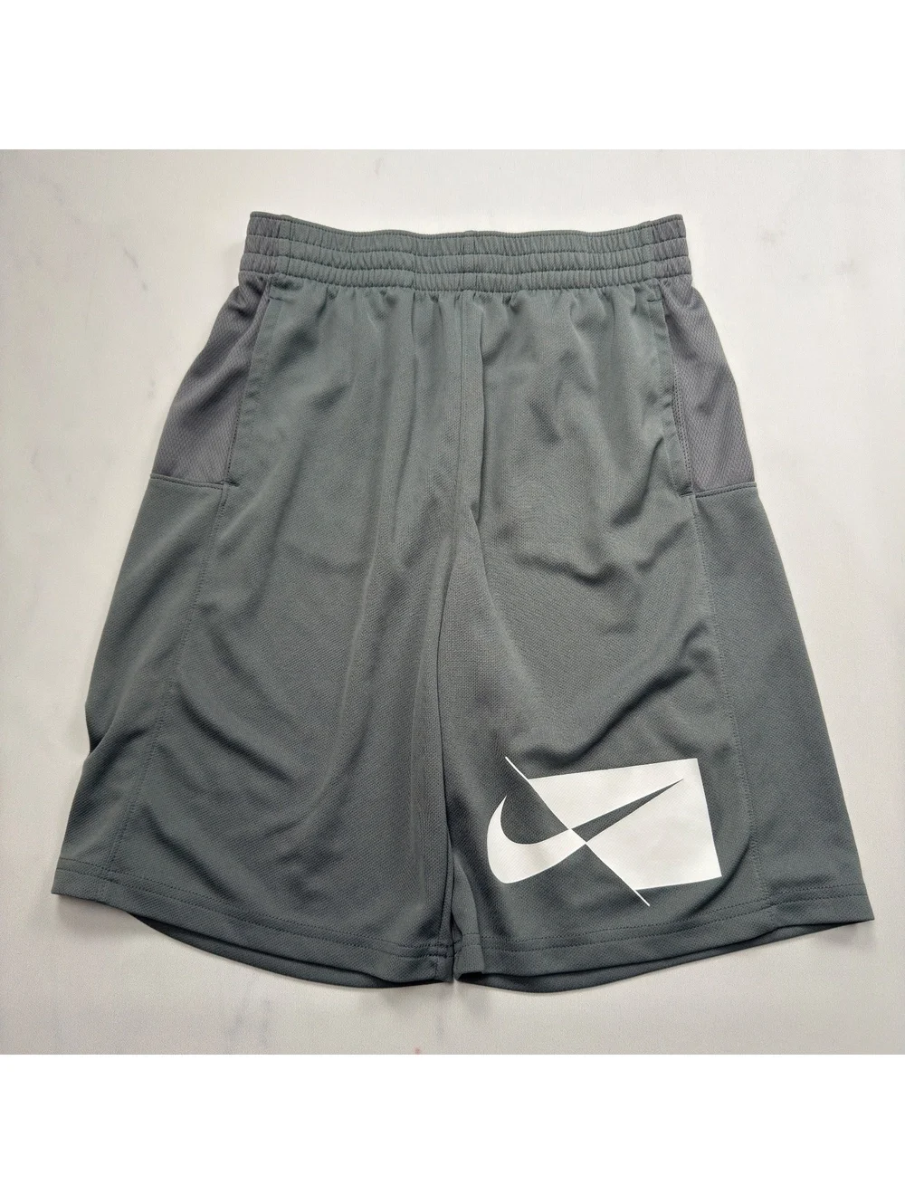 Nike Athletic Shorts Dri-FIT Standard Fit Gray - Boys XL